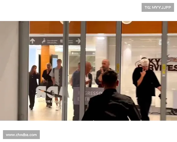 霍伊伦已抵达罗马 周日将接受那不勒斯体检